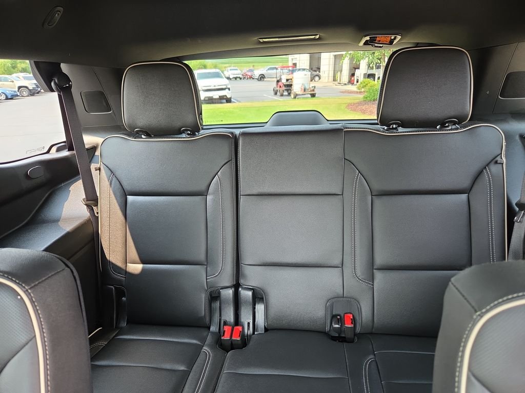 Used 2022 Black Chevrolet Premier image 31