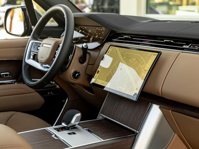 New 2026 Belgravia Green Land Rover SE image 39