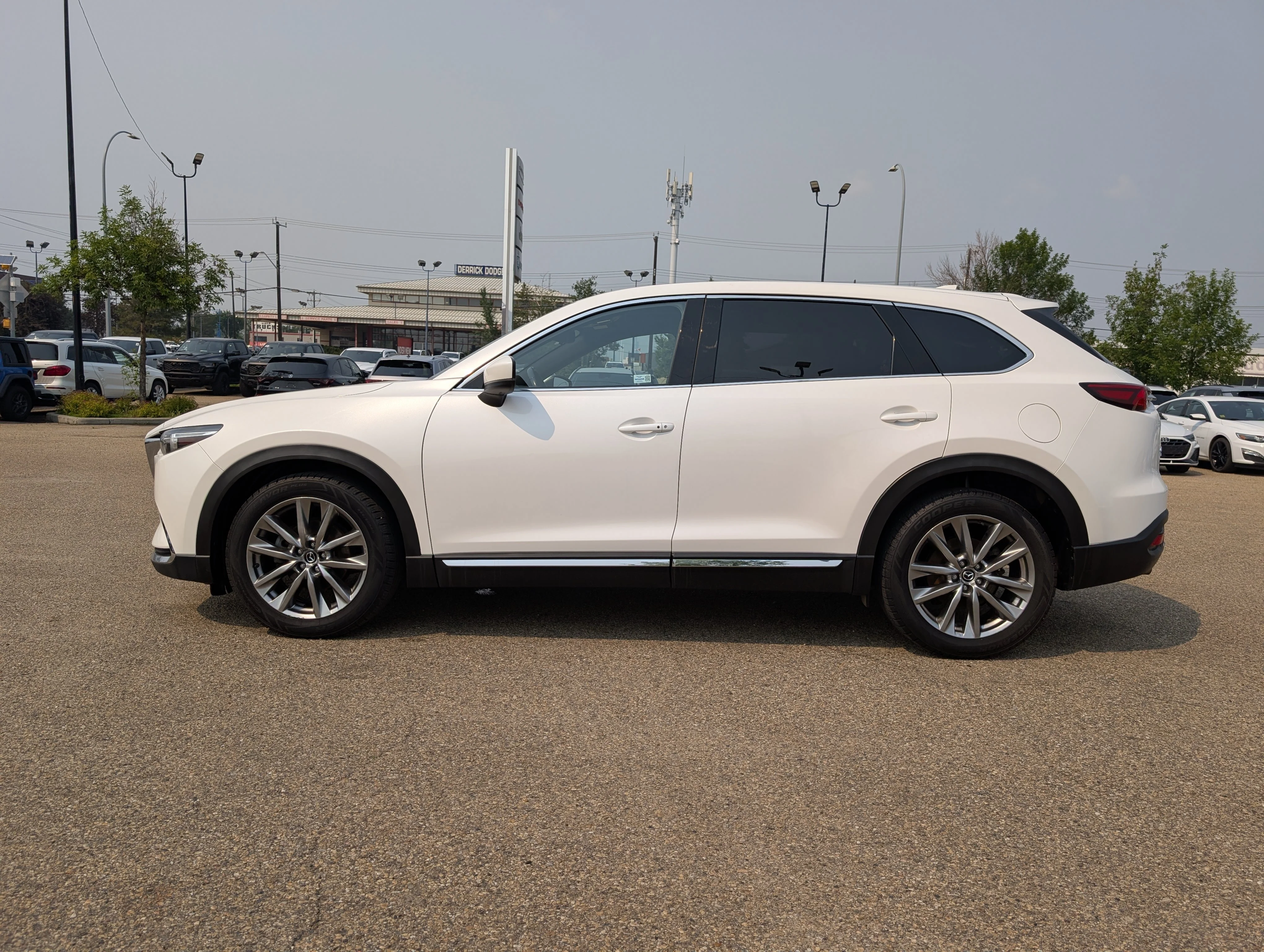 Used 2017 White Mazda GT image 3
