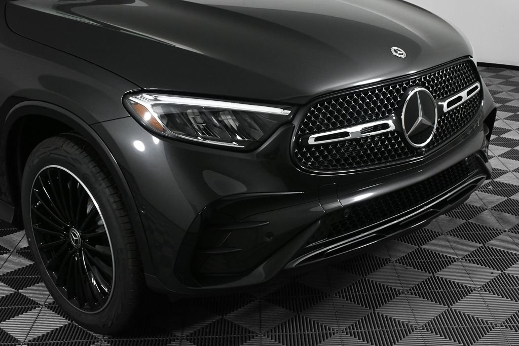 New 2026 Graphite Grey Metallic Mercedes-Benz GLC 300 image 34