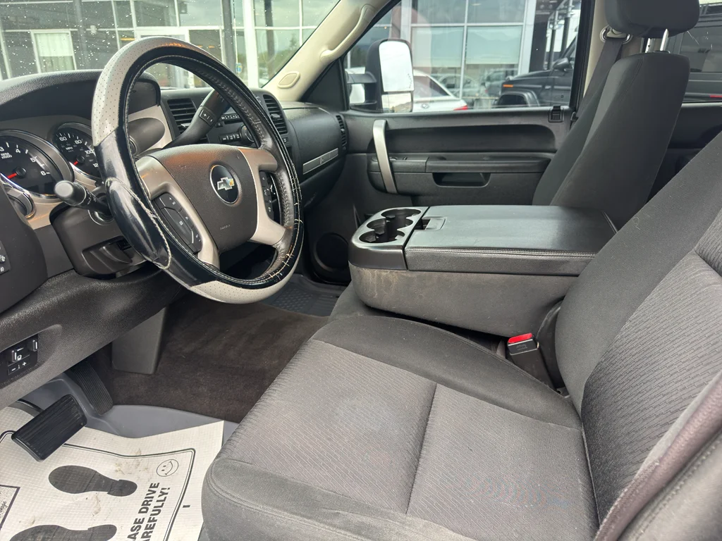 Used 2013 GRAYSTONE METALLIC Chevrolet LT image 5