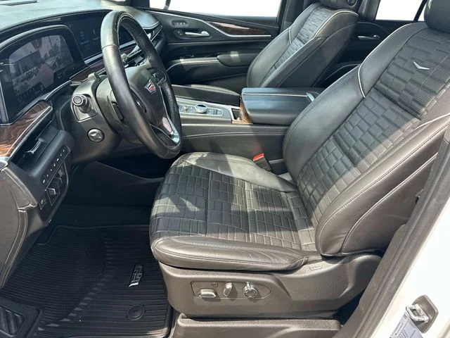 Used 2021 White Cadillac Sport Platinum image 20