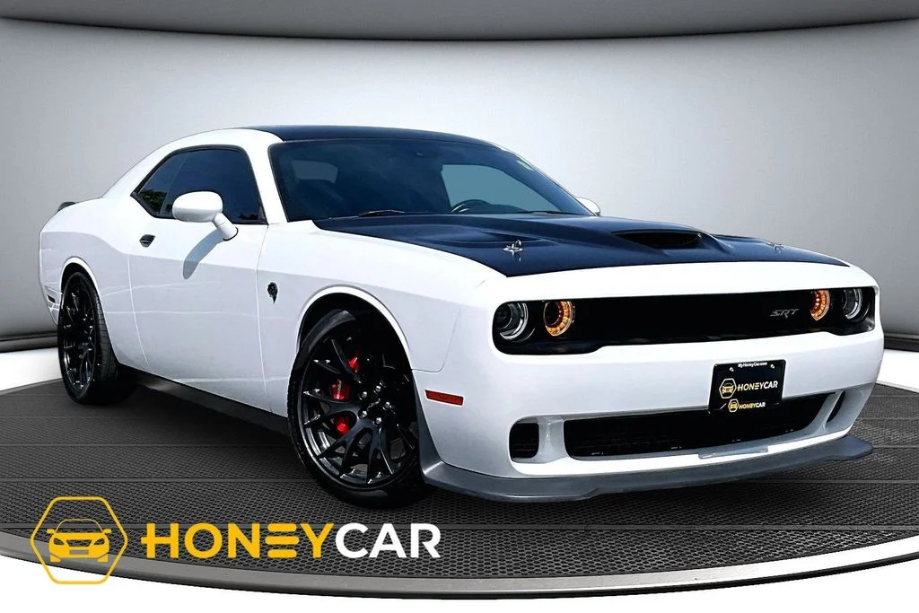 2015 Dodge Challenger SRT Hellcat's photo