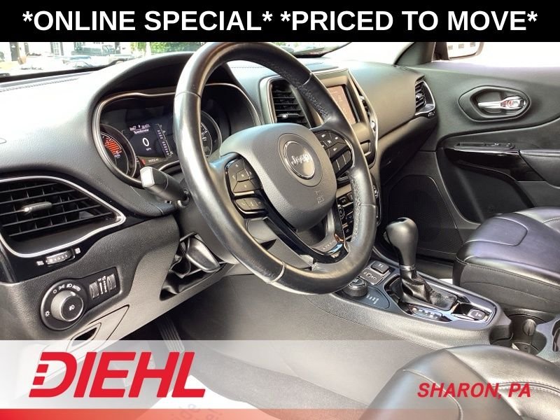 Used 2020 Black Jeep Latitude Plus image 25