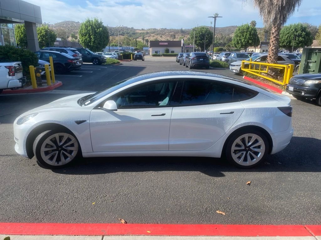 Used 2022 White Tesla Long Range image 4