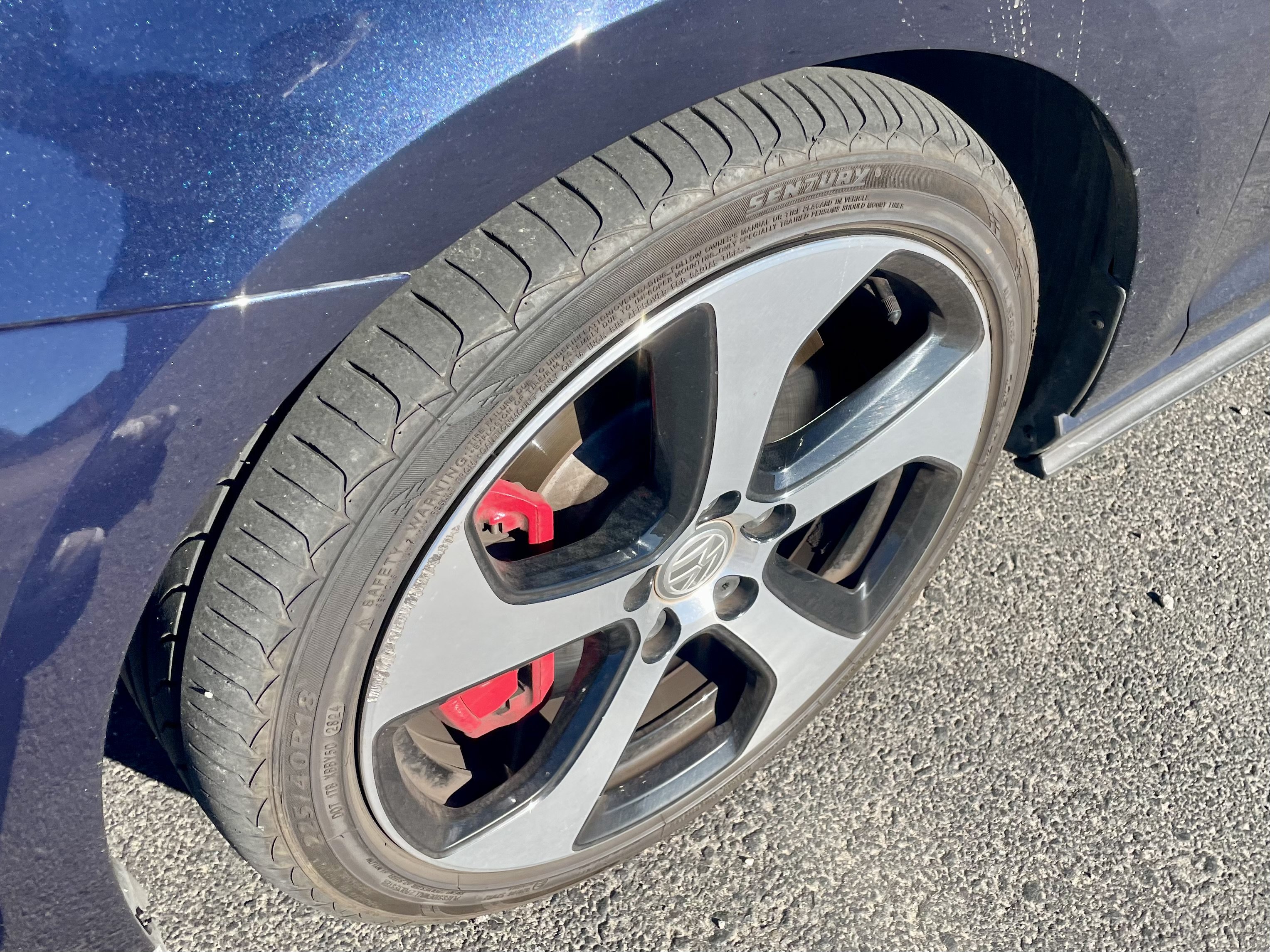 Used 2016 Night Blue Volkswagen Autobahn image 8