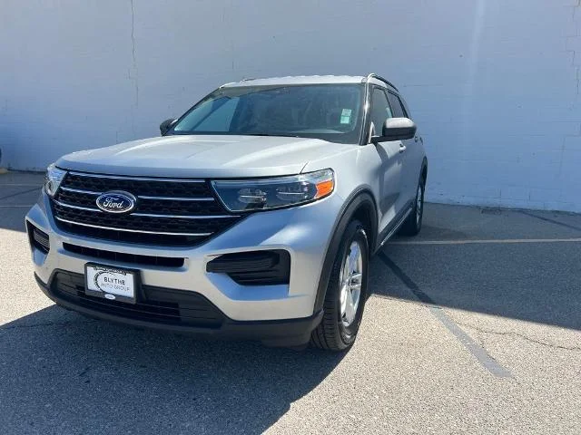 Used 2023 Iconic Silver Metallic Ford XLT image 38