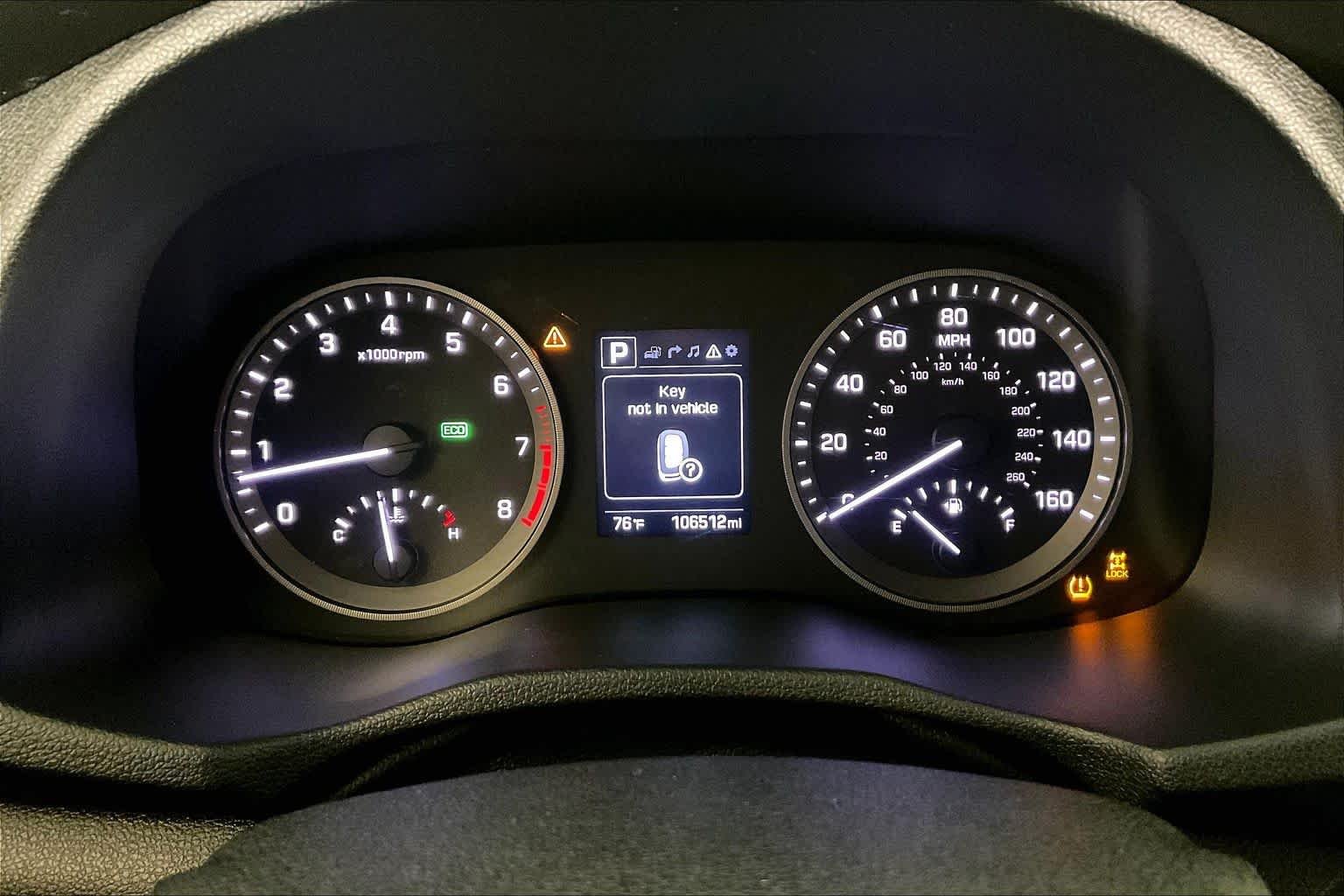 Used 2018 Molten Silver Hyundai SEL Plus image 23