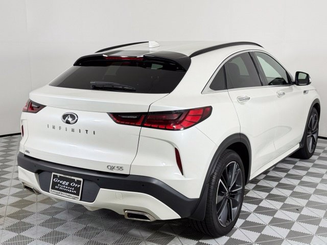 Used 2023 Majestic White INFINITI ESSENTIAL image 8