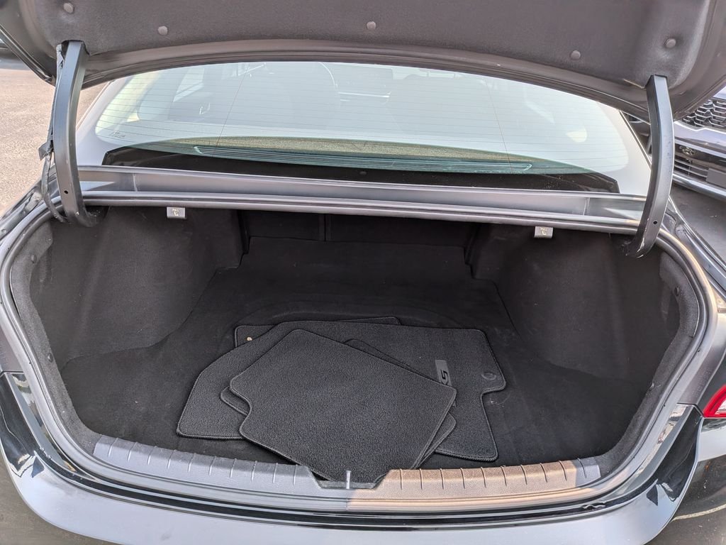 Used 2021 Ebony Black Kia LXS image 20