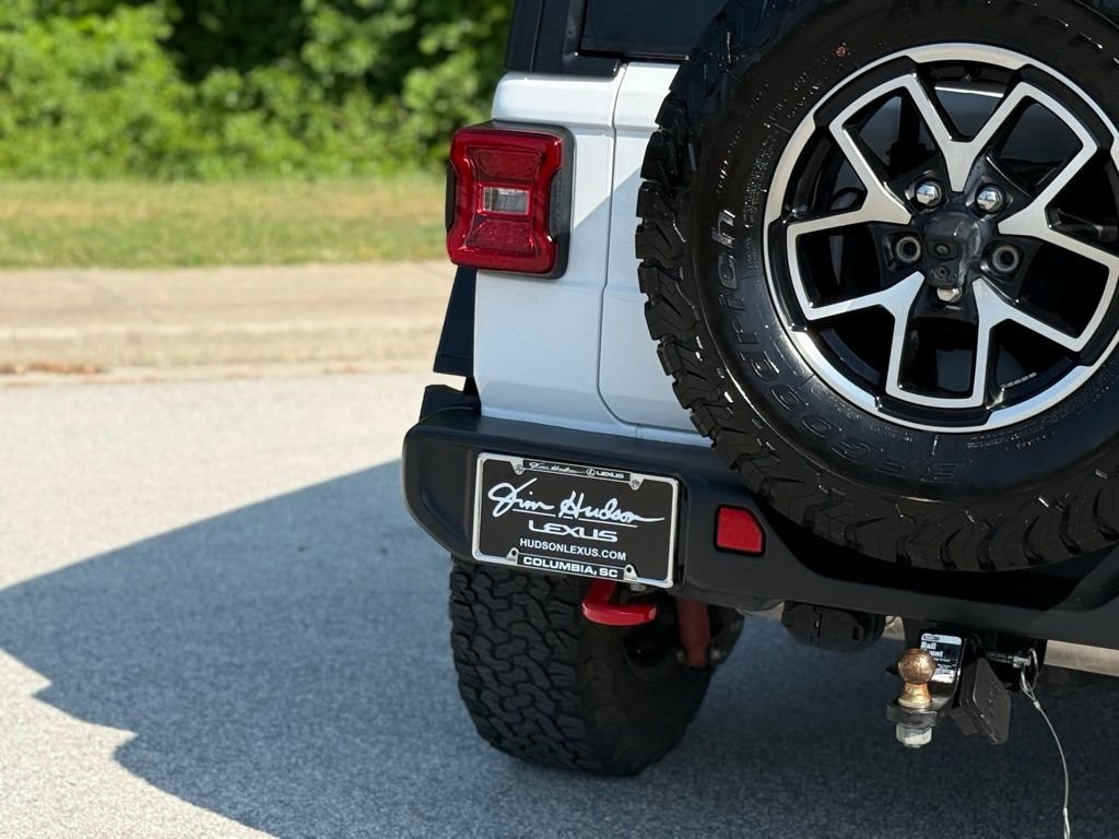 Used 2024 White Jeep Rubicon image 14