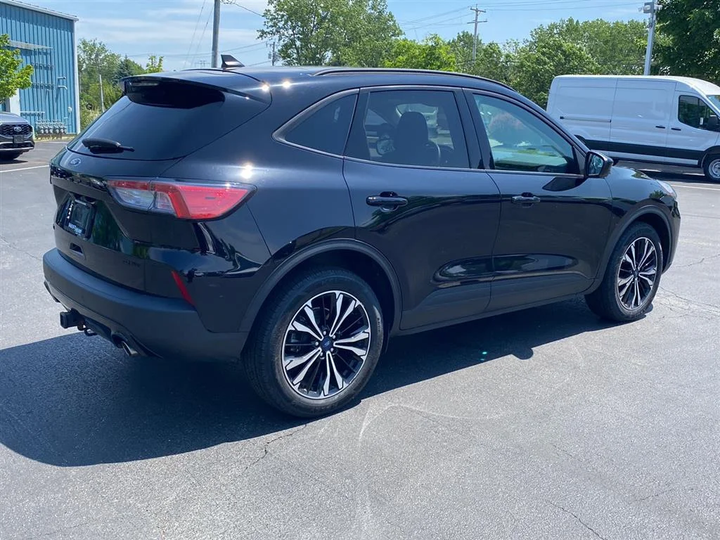 Used 2022 Agate Black Ford SEL image 11