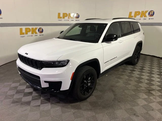 Used 2024 Bright White Clearcoat Jeep Altitude X image 7
