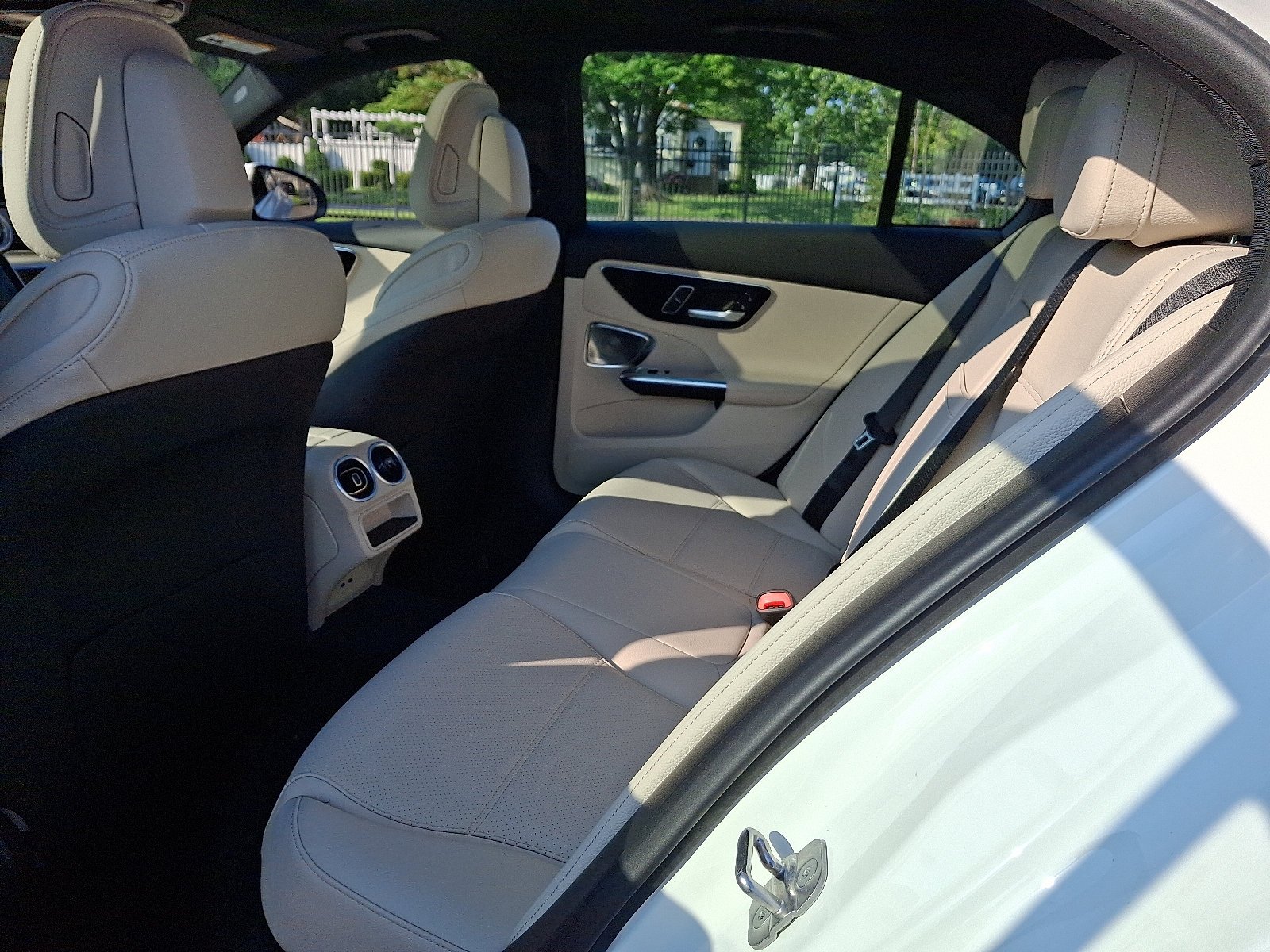 New 2026 Polar White Mercedes-Benz C 300 image 6