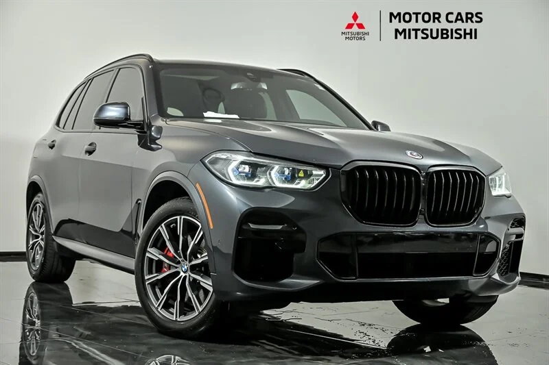 2022 BMW X5 M50i's photo