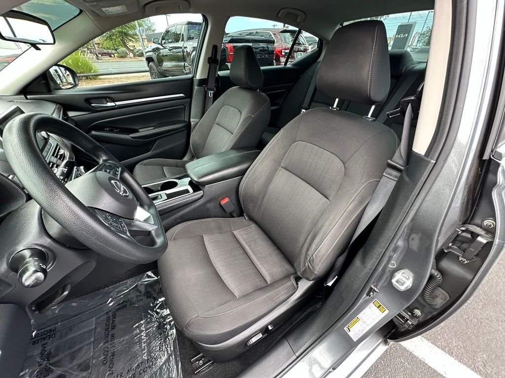 Used 2023 Gray Nissan 2.5 SV image 4