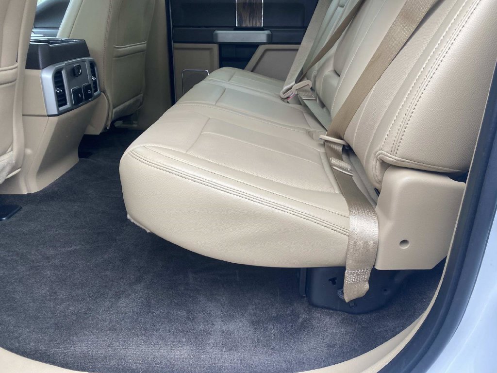 Certified Used 2018 Oxford White Ford Lariat image 13