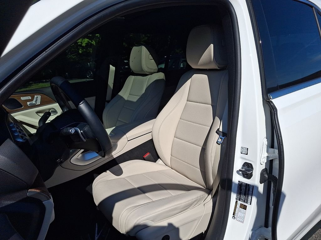 Certified Used 2025 Polar White Mercedes-Benz GLE 450 image 13
