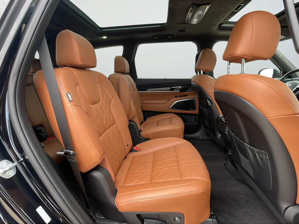 Certified Used 2025 Black Kia SX-Prestige X-Line image 25