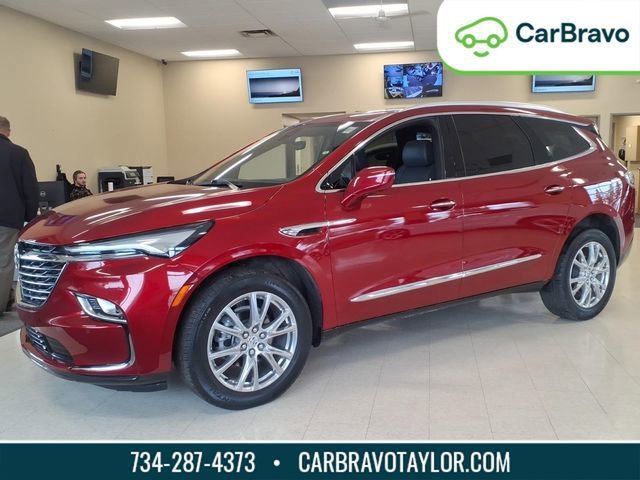 2024 Buick Enclave Essence's photo