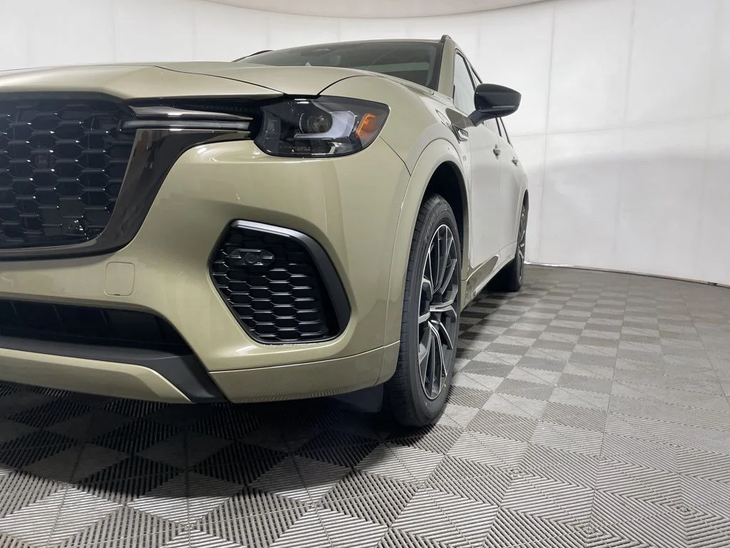 New 2026 Zircon Sand Metallic Mazda 3.3 Turbo S Premium AWD image 26