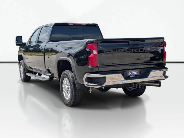 New 2026 Black Chevrolet LT image 7