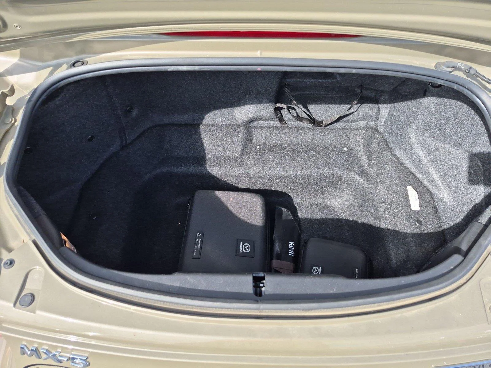 Used 2024  MAZDA GRNDTR image 31
