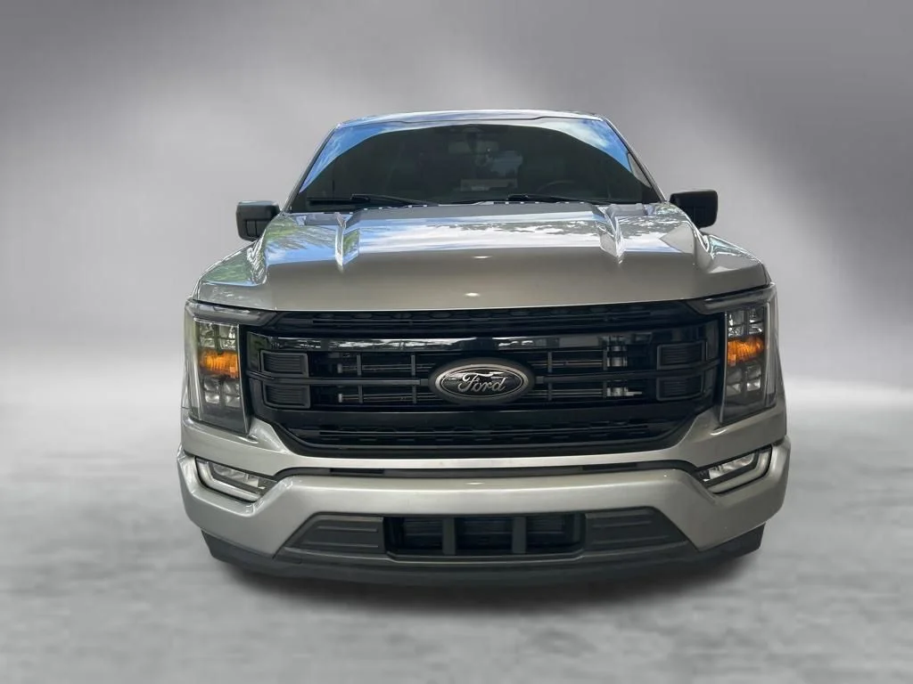 Used 2022 Silver Ford XLT image 12