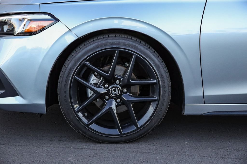 Used 2023 Lunar Silver Metallic Honda Sport image 6