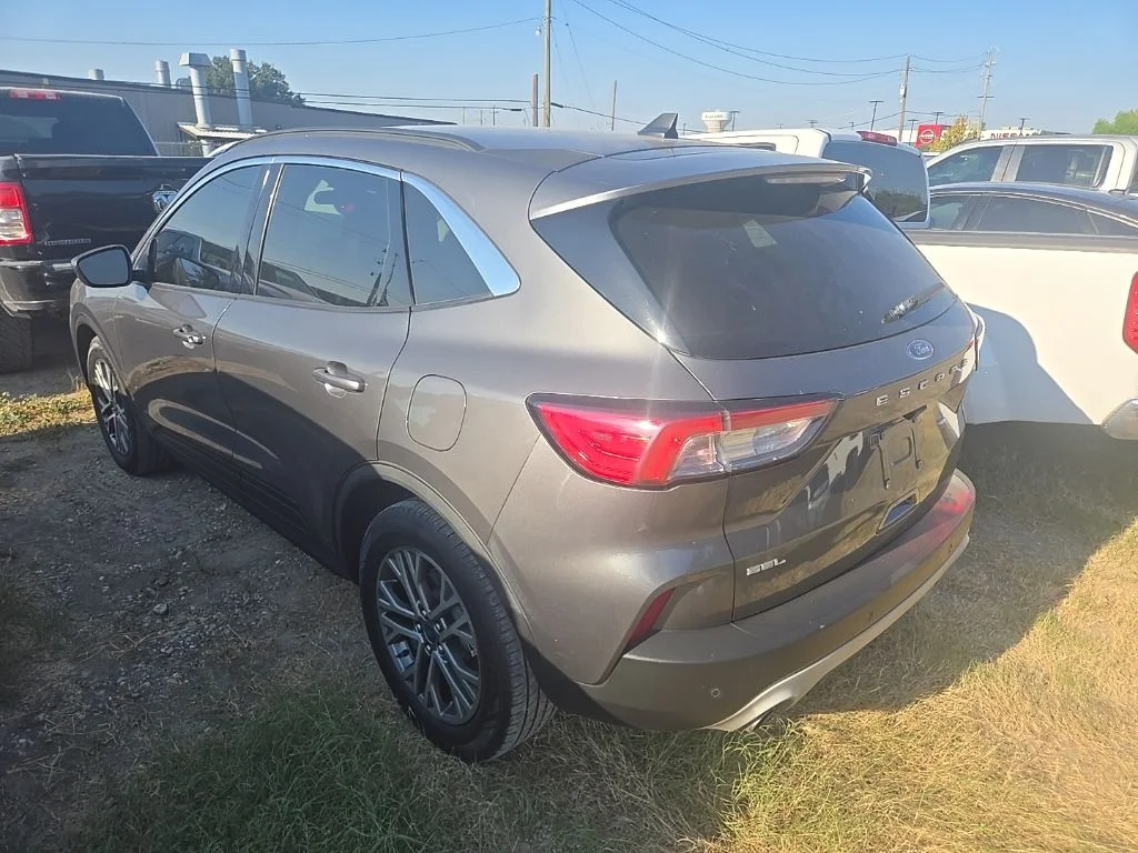Used 2022 Gray Ford SEL image 2