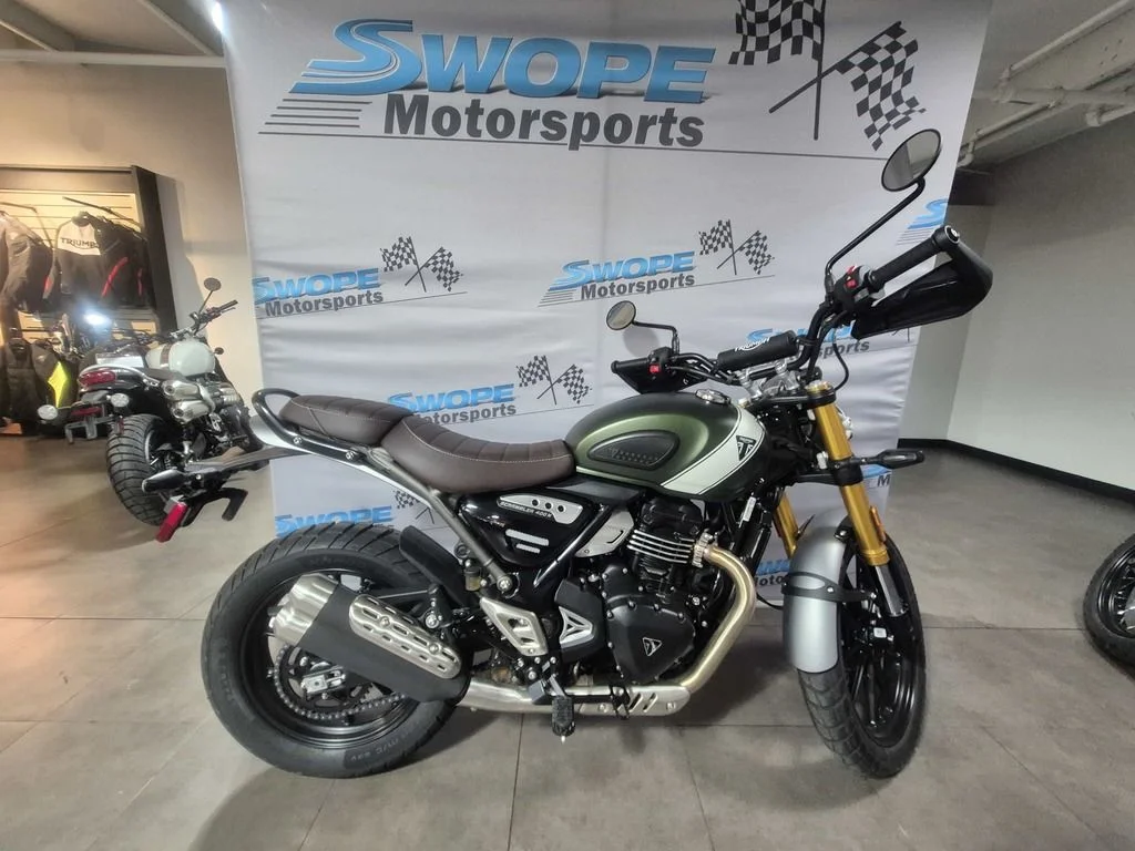 New 2025 Triumph Scrambler 400 X Matte Khaki Green / Fusion White