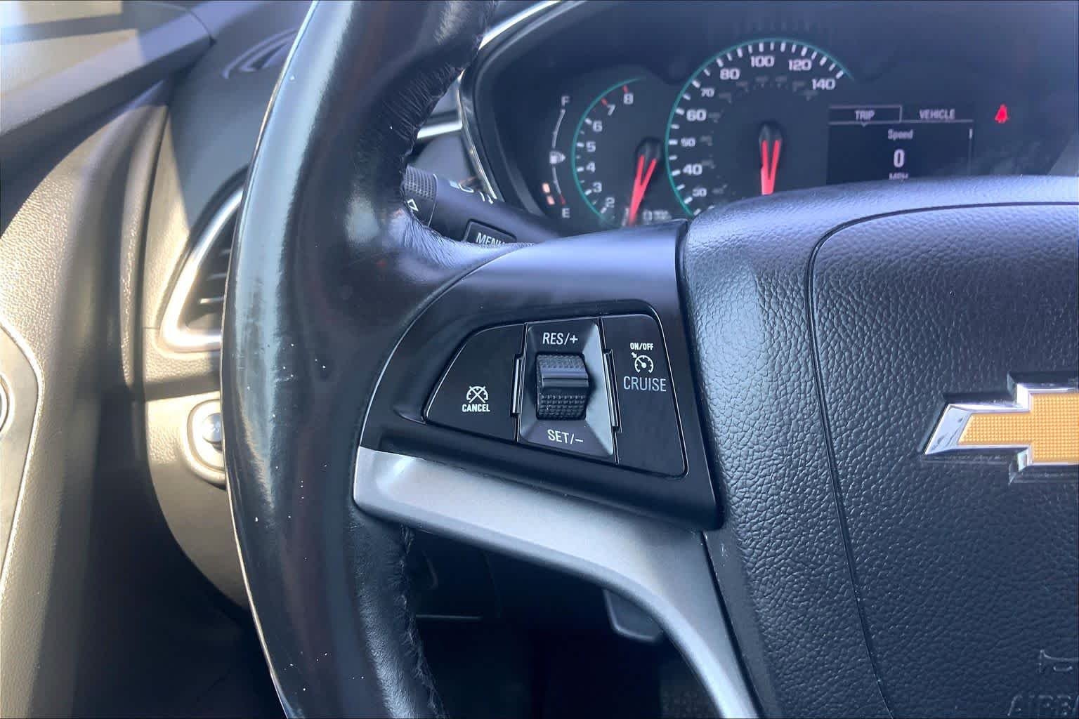 Used 2022 Shadow Gray Metallic Chevrolet LT image 23