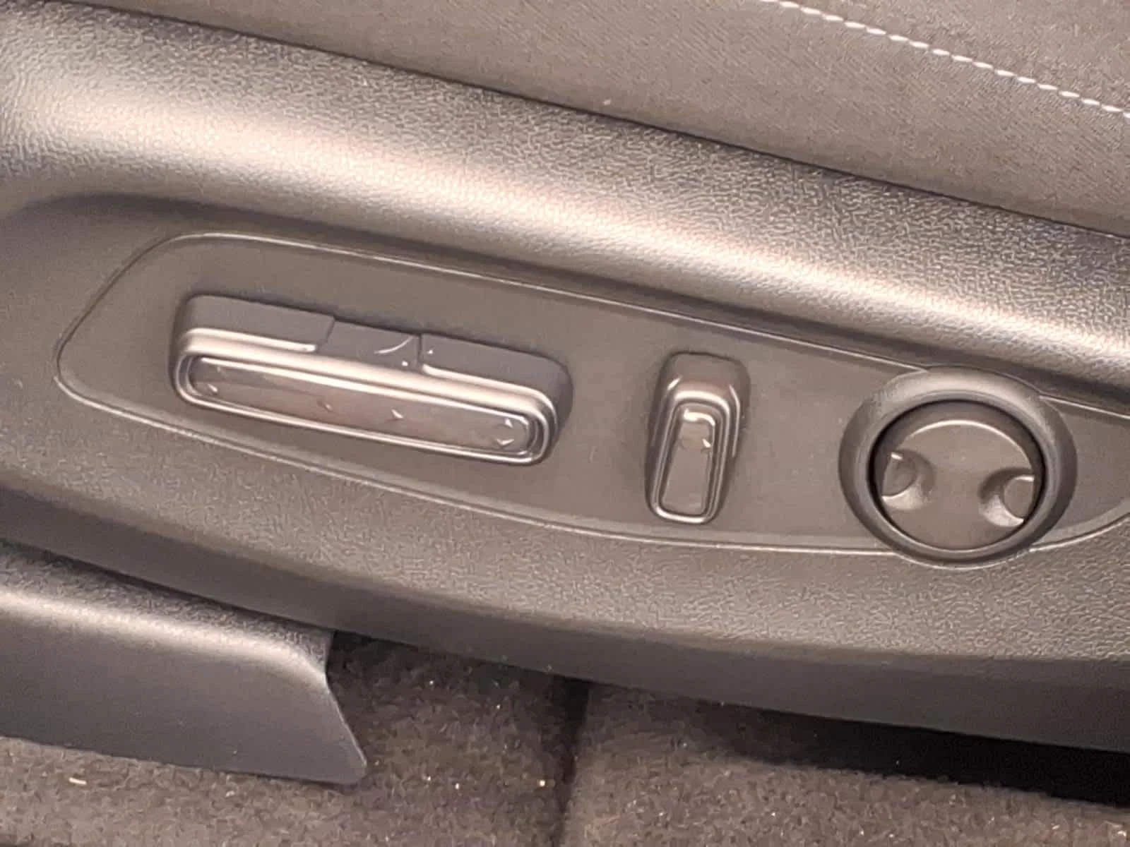 2025 Honda CR-V EX - Photo 18
