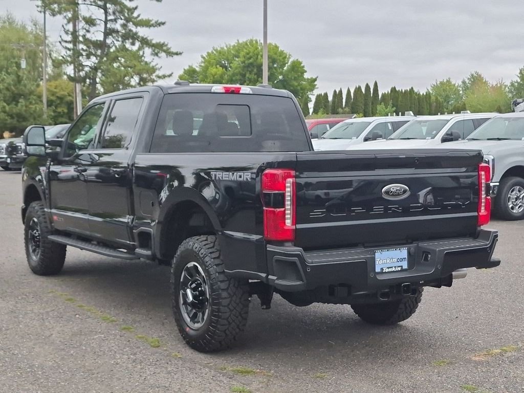 New 2026 Agate Black Metallic Ford F-250® Lariat® image 38