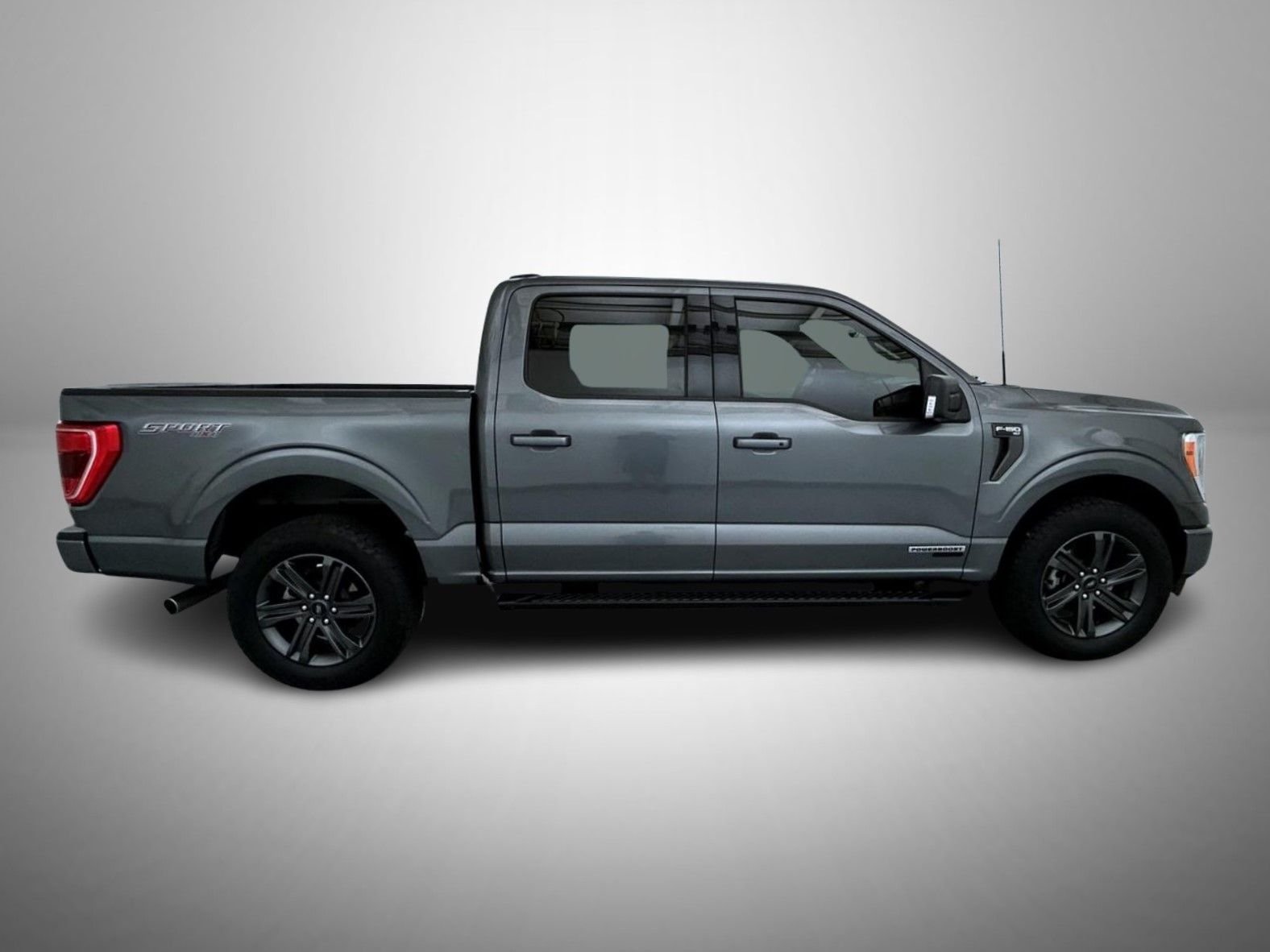 Used 2023 Gray Ford XLT image 4