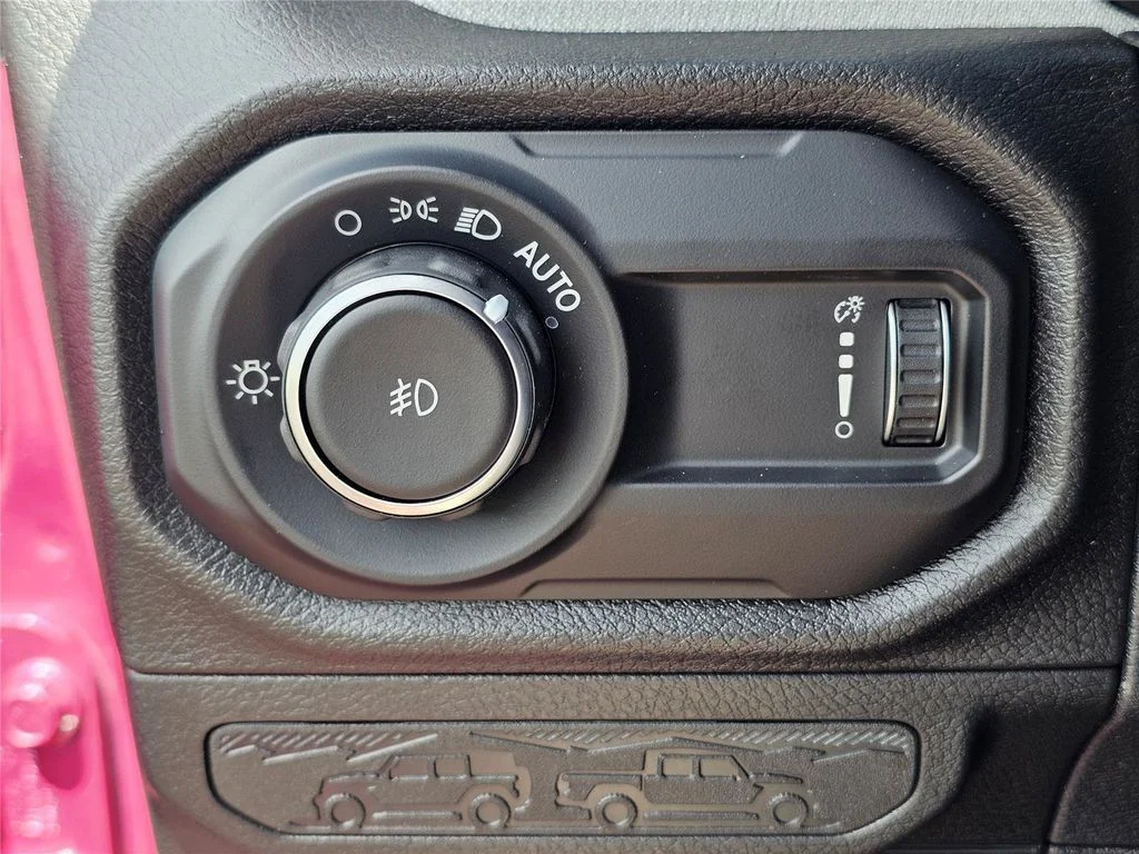 New 2026 Tuscadero Pearlcoat Jeep Sport S image 19