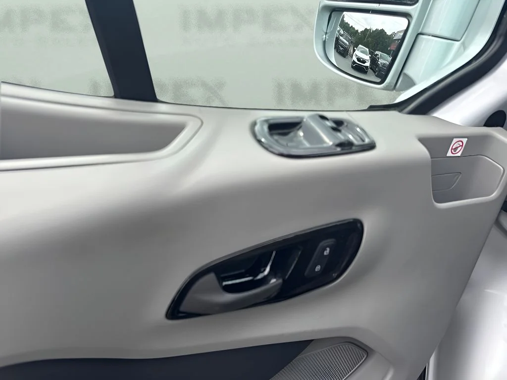 Used 2019 Silver Ford Base image 15