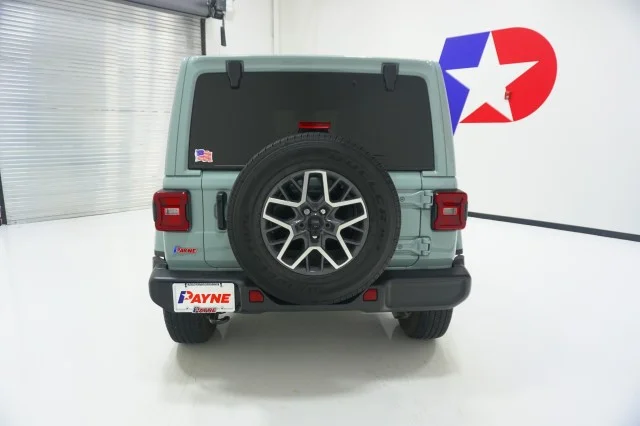Used 2024 Earl Clear Coat Jeep Sahara image 8