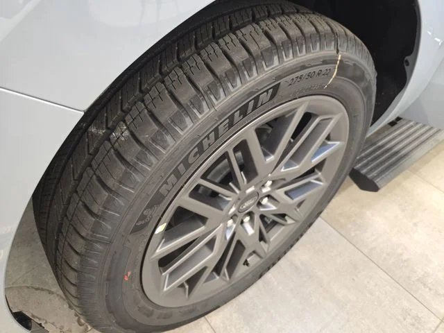 New 2027 Glacier Gray Metallic Tri-Coat Ford MAX Platinum image 47