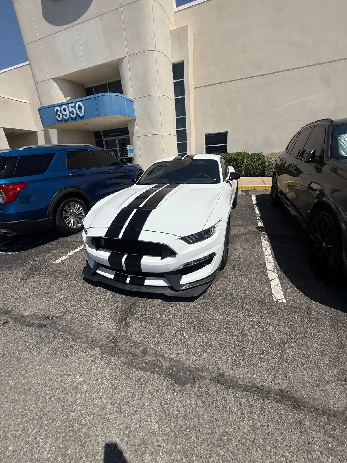Used 2020 White Ford Shelby GT350 image 2