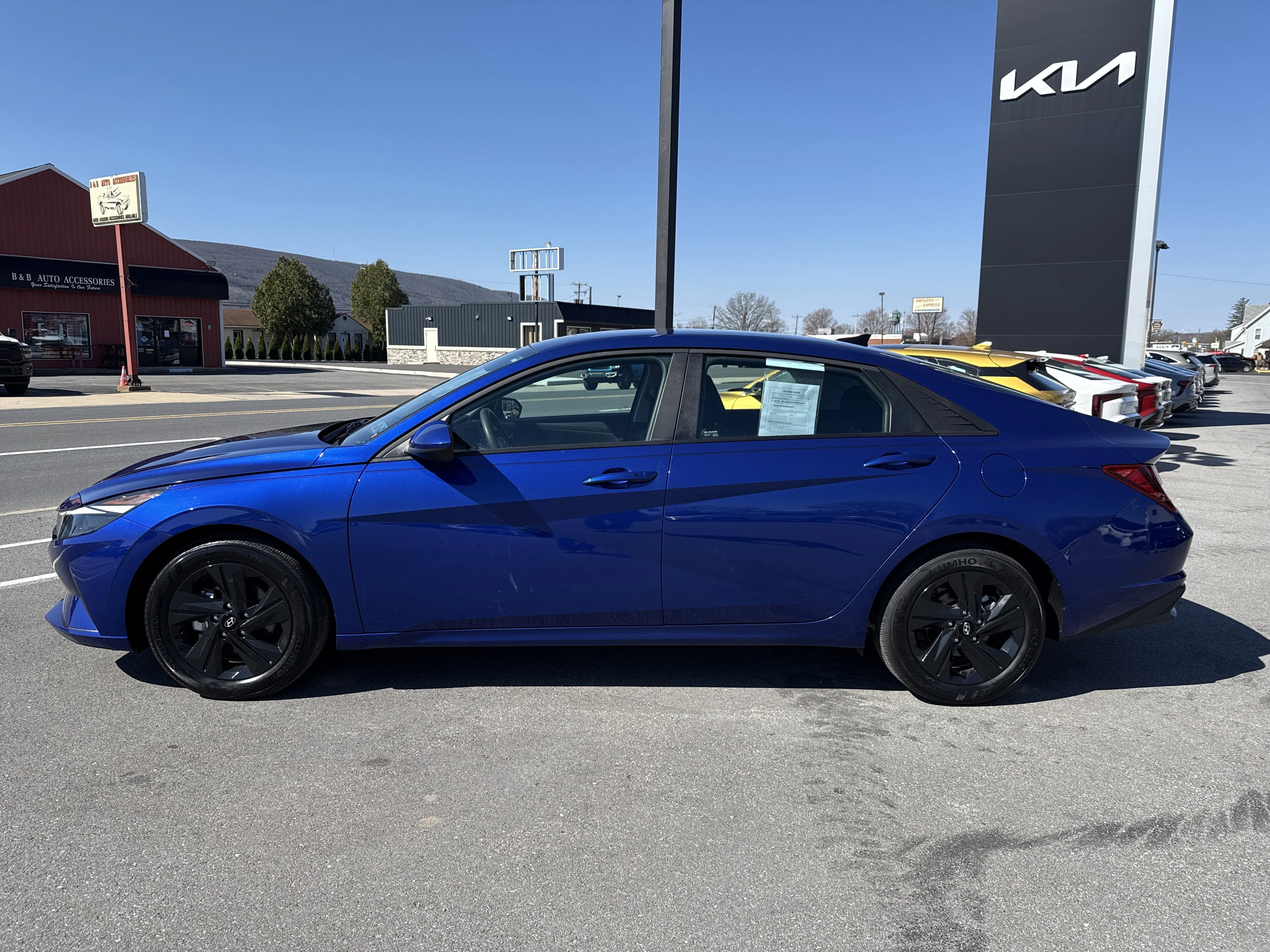 Used 2023 Intense Blue Hyundai SEL image 7