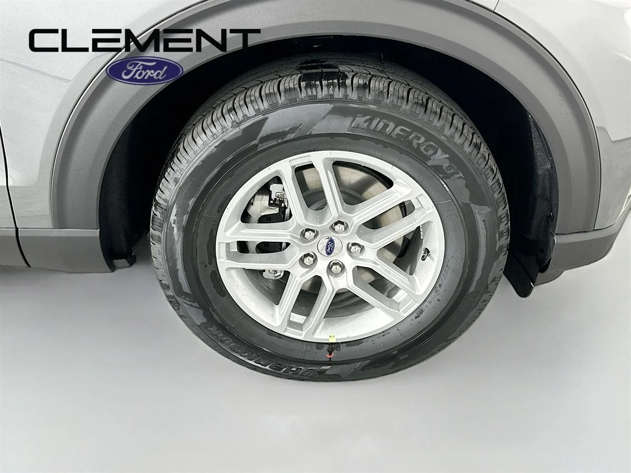 New 2026 Carbonized Gray Metallic Ford Active image 33