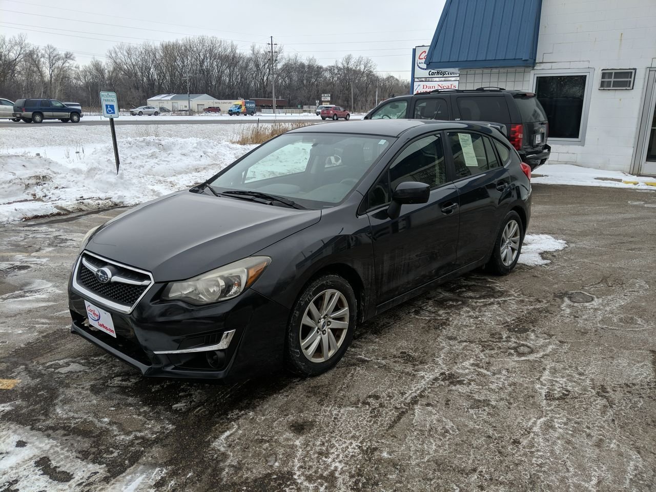 2016 Subaru Impreza 2.0i Premium photo 2