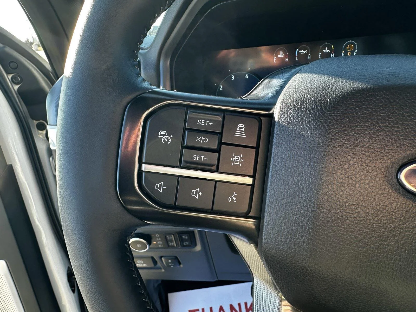 New 2025 Star White Metallic Tri-Coat Ford Platinum image 23