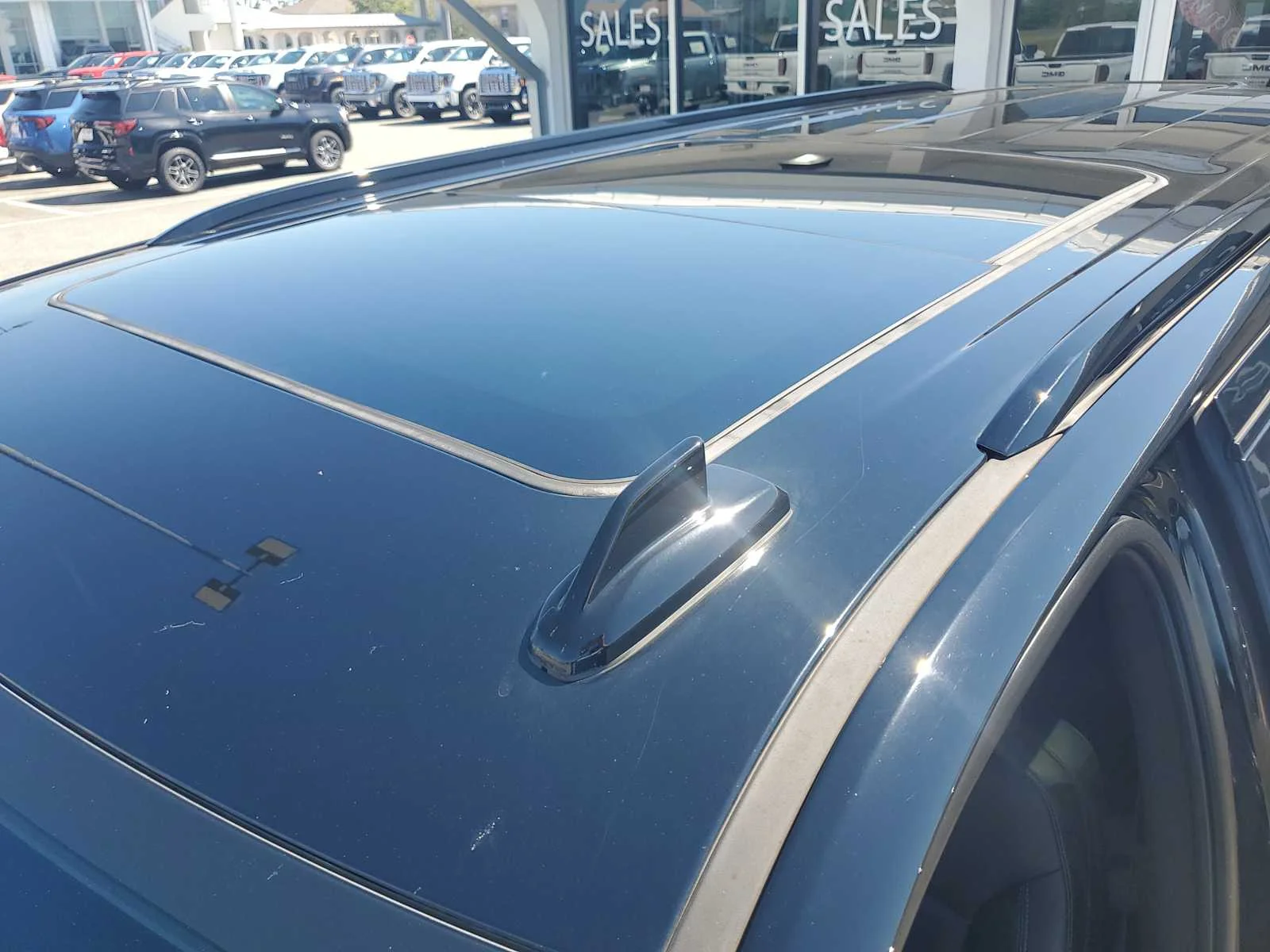 Used 2023 BLACK Chevrolet Z71 image 15