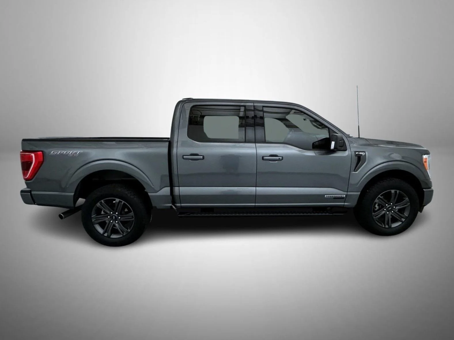 Used 2023 Gray Ford XLT image 4