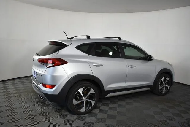 Used 2017 Silver Hyundai Sport image 10
