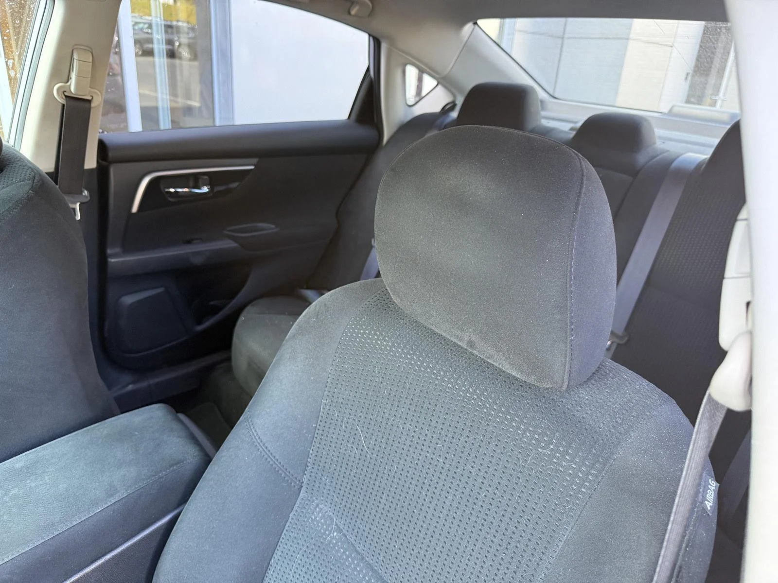 Used 2014 Brilliant Silver Metallic Nissan 2.5 S image 11