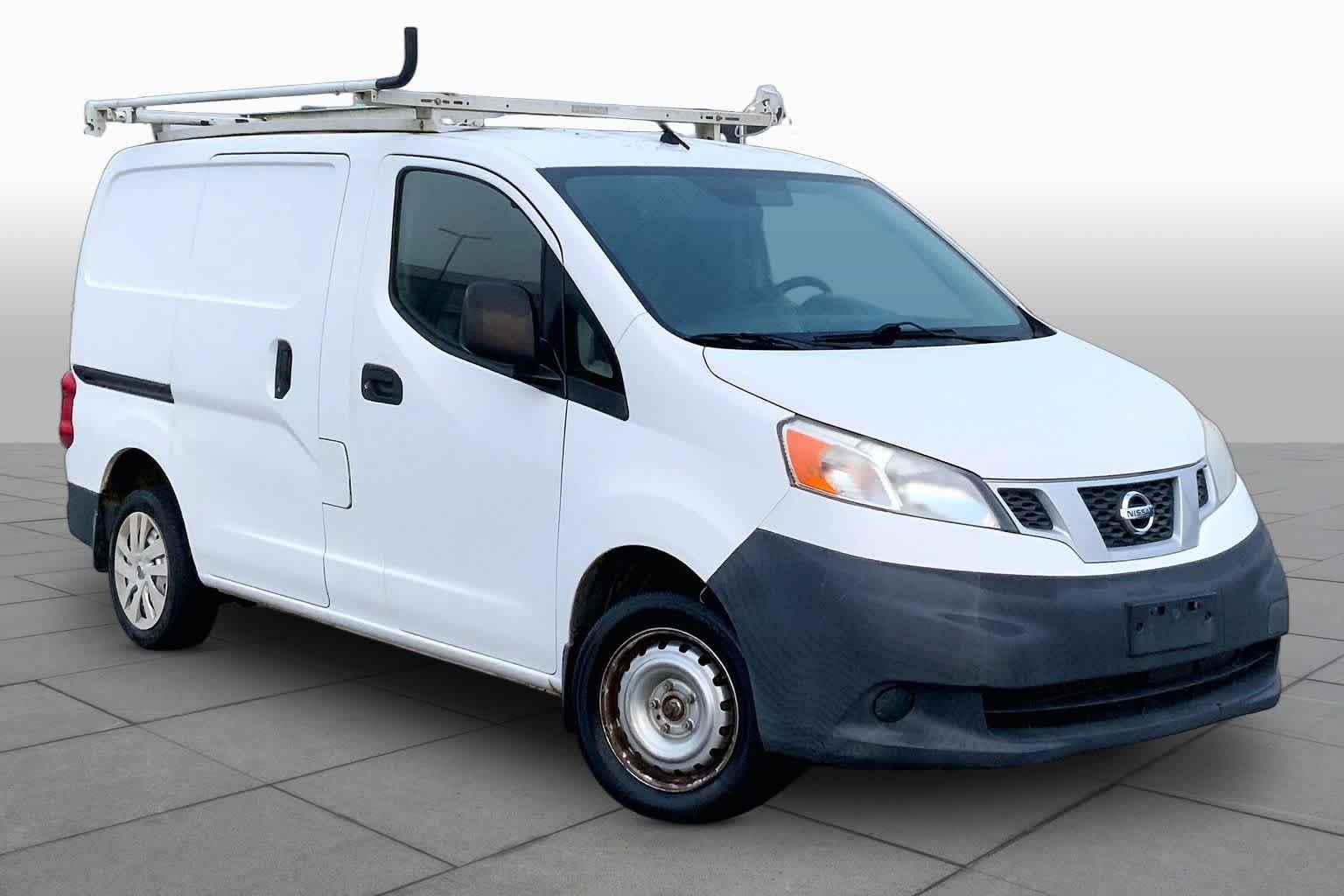 Pre-Owned 2015 Nissan NV200 S