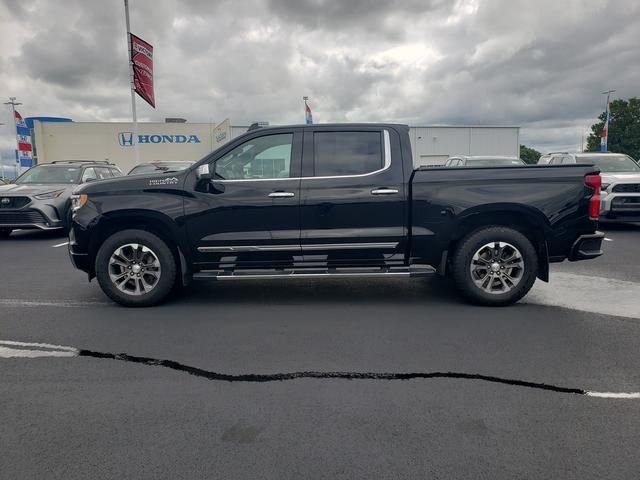 Used 2022 Black Chevrolet High Country image 9